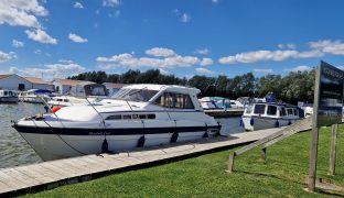 Haines 29S - Bluebell Two - 4 Berth Inland River Cruiser