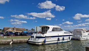 Haines 29S - Bluebell Two - 4 Berth Inland River Cruiser