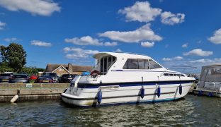 Haines 29S - Bluebell Two - 4 Berth Inland River Cruiser