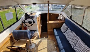 Haines 29S - Bluebell Two - 4 Berth Inland River Cruiser