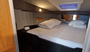 Birchwood 320 Challenger - Dawn Chorus - 4 Berth Sedan Cruiser