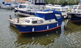 Hardy Navigator - Falcon  - 2 Berth Inland cruiser 