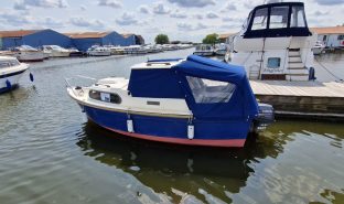 Hardy Navigator - Falcon  - 2 Berth Inland cruiser 