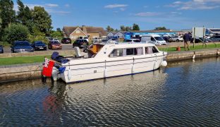 Viking 23 - Morning Flight  - 4 Berth River Cruiser