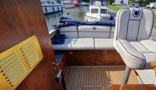 Viking 23 - Morning Flight  - 4 Berth River Cruiser