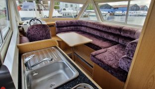 Sheerline 740 - Lady J - 4 Berth Inland River Cruiser