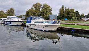 Norman 266 - Serenity - 4 Berth 4 Berth River Cruiser