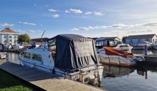 Eastwood 24 - Grace - 4 Berth River Cruiser