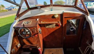 Eastwood 24 - Grace - 4 Berth River Cruiser