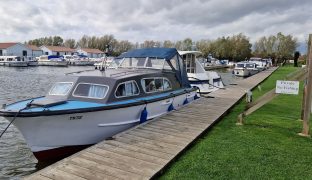 Elysian 27 - Erin - 4 Berth River Cruiser