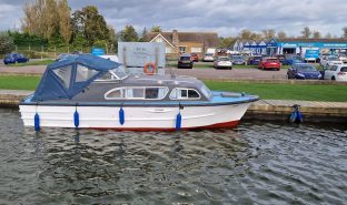 Elysian 27 - Erin - 4 Berth River Cruiser