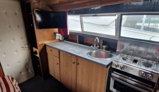 Alpha 31 - Lady Doreen - 4 Berth Inland river cruiser