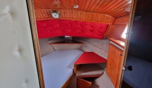 Alpha 31 - Lady Doreen - 4 Berth Inland river cruiser