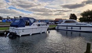 Viking 26 AEGIS - 6 Berth Inland river cruiser