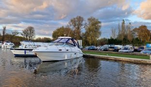 Sealine S29 - Willow - 4 Berth Sports Cruiser 