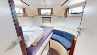 Connoisseur 44 - Amber Light - 8 Berth River Cruiser