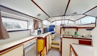 Connoisseur 44 - Amber Light - 8 Berth River Cruiser