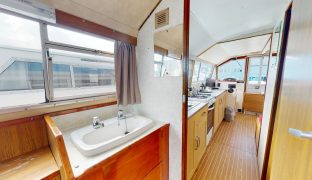 Bounty 28 - Florida Light - 4 Berth River Cruiser