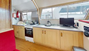 Bounty 28 - Florida Light - 4 Berth River Cruiser