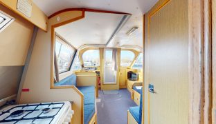 Faircraft 46 - Shining Light - 11 Berth River Cruiser