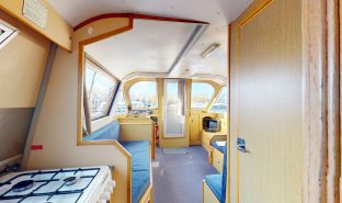 Faircraft 46 - Shining Light - 11 Berth River Cruiser