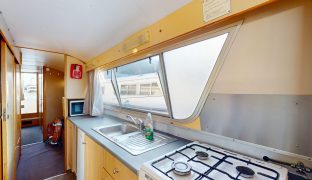 Faircraft 46 - Shining Light - 11 Berth River Cruiser