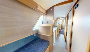 Faircraft 46 - Shining Light - 11 Berth River Cruiser