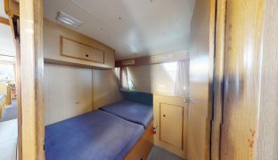 Faircraft 46 - Shining Light - 11 Berth River Cruiser