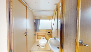 Faircraft 46 - Shining Light - 11 Berth River Cruiser