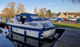 Seamaster 8m - Lady Jayce - 4 Berth River Cruiser