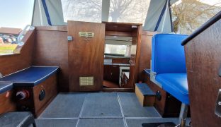 Seamaster 8m - Lady Jayce - 4 Berth River Cruiser