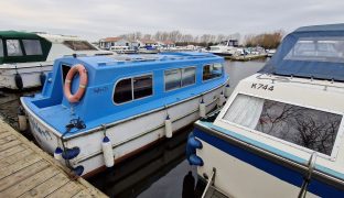 Hampton Safari MK3 - Dolphin - 4 Berth Inland river cruiser 