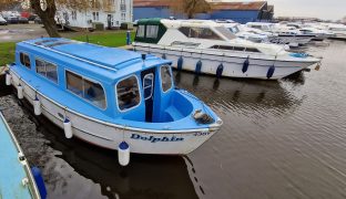 Hampton Safari MK3 - Dolphin - 4 Berth Inland river cruiser 