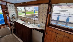 Hampton Safari MK3 - Dolphin - 4 Berth Inland river cruiser 