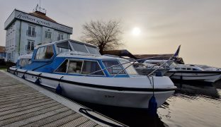 Alpha 32 - Aboat Time - 4 Berth Inland River Cruiser