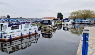 Hampton Safari - Lucy Belle   - 4 Berth Hampton Safari 