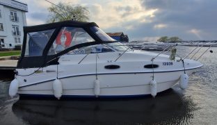 Sealine S23 - Serenity - 4 Berth Sports Cruiser 