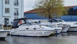 Sealine S23 - Serenity - 4 Berth Sports Cruiser 