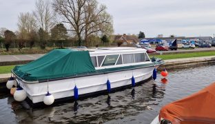 Calypso 28 - Emerald - 4 Berth Inland river cruiser