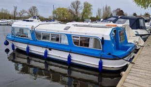 Alphacraft 32 - Moonlight Owl - 4 Berth Inland river cruiser