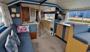 Alphacraft 32 - Moonlight Owl - 4 Berth Inland river cruiser