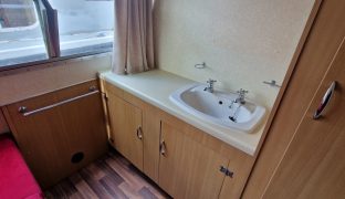 Bounty 37 - Summer Breeze - 6 Berth Inland river cruiser