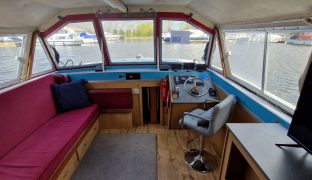 Bounty 37 - Summer Breeze - 6 Berth Inland river cruiser