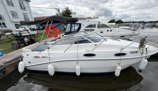 Sealine S23 - SERENITY - 4 Berth Sports Cruiser 