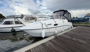 Sealine S23 - SERENITY - 4 Berth Sports Cruiser 