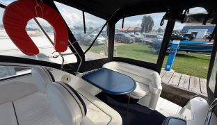 Sealine S23 - SERENITY - 4 Berth Sports Cruiser 