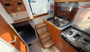Sealine S23 - SERENITY - 4 Berth Sports Cruiser 