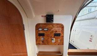 Sealine S23 - SERENITY - 4 Berth Sports Cruiser 