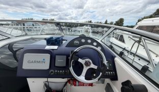 Sealine S23 - SERENITY - 4 Berth Sports Cruiser 