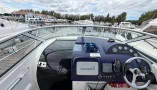 Sealine S23 - SERENITY - 4 Berth Sports Cruiser 